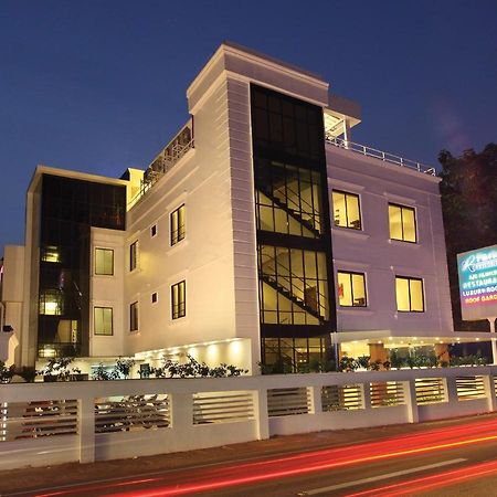 Hotel Park Residency Kozhencherry Kozhancheri Exterior foto