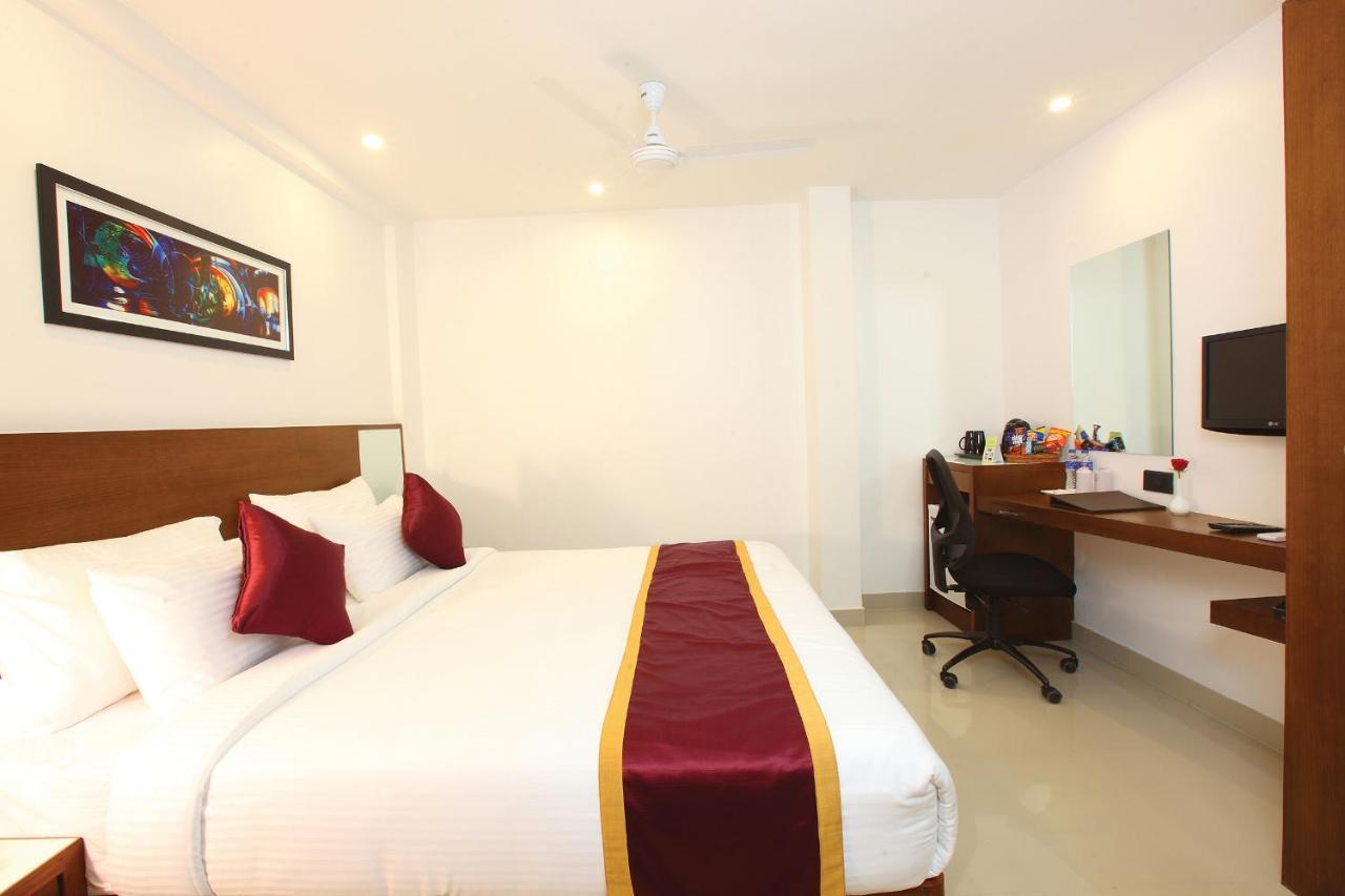 Hotel Park Residency Kozhencherry Kozhancheri Exterior foto