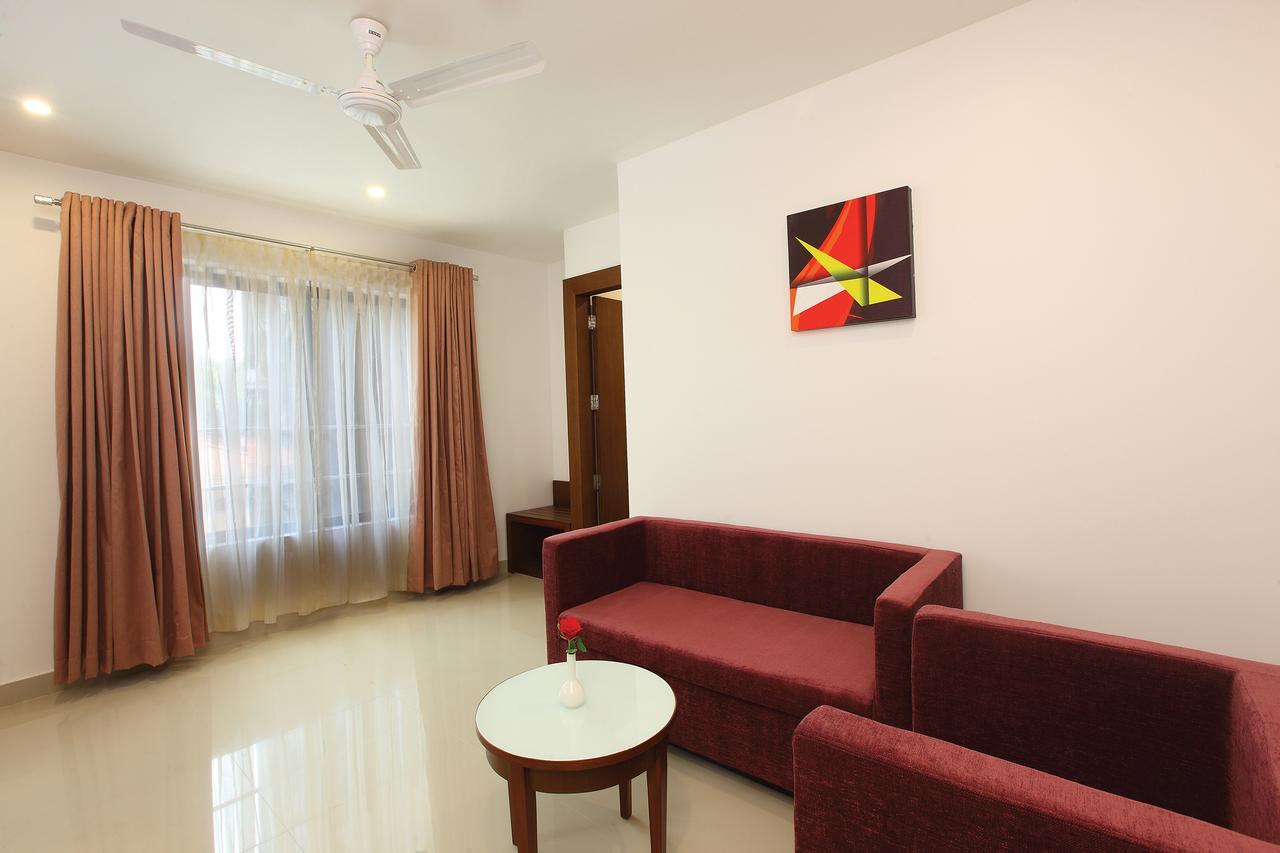 Hotel Park Residency Kozhencherry Kozhancheri Exterior foto